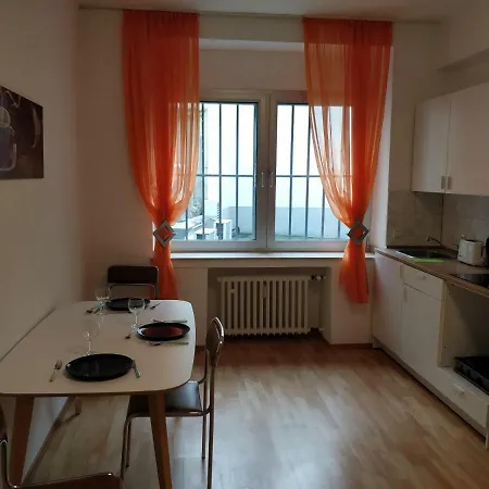 Aparthouse Graf-adolf 아파트 *