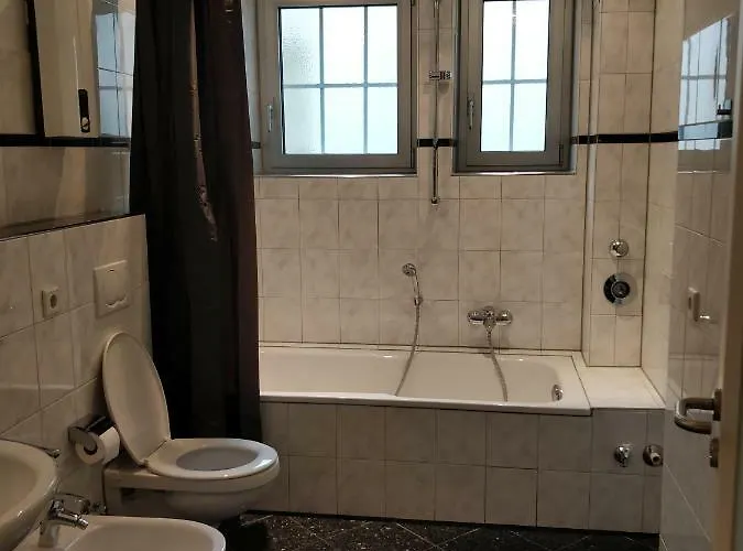 Aparthouse Graf-adolf Apartment *